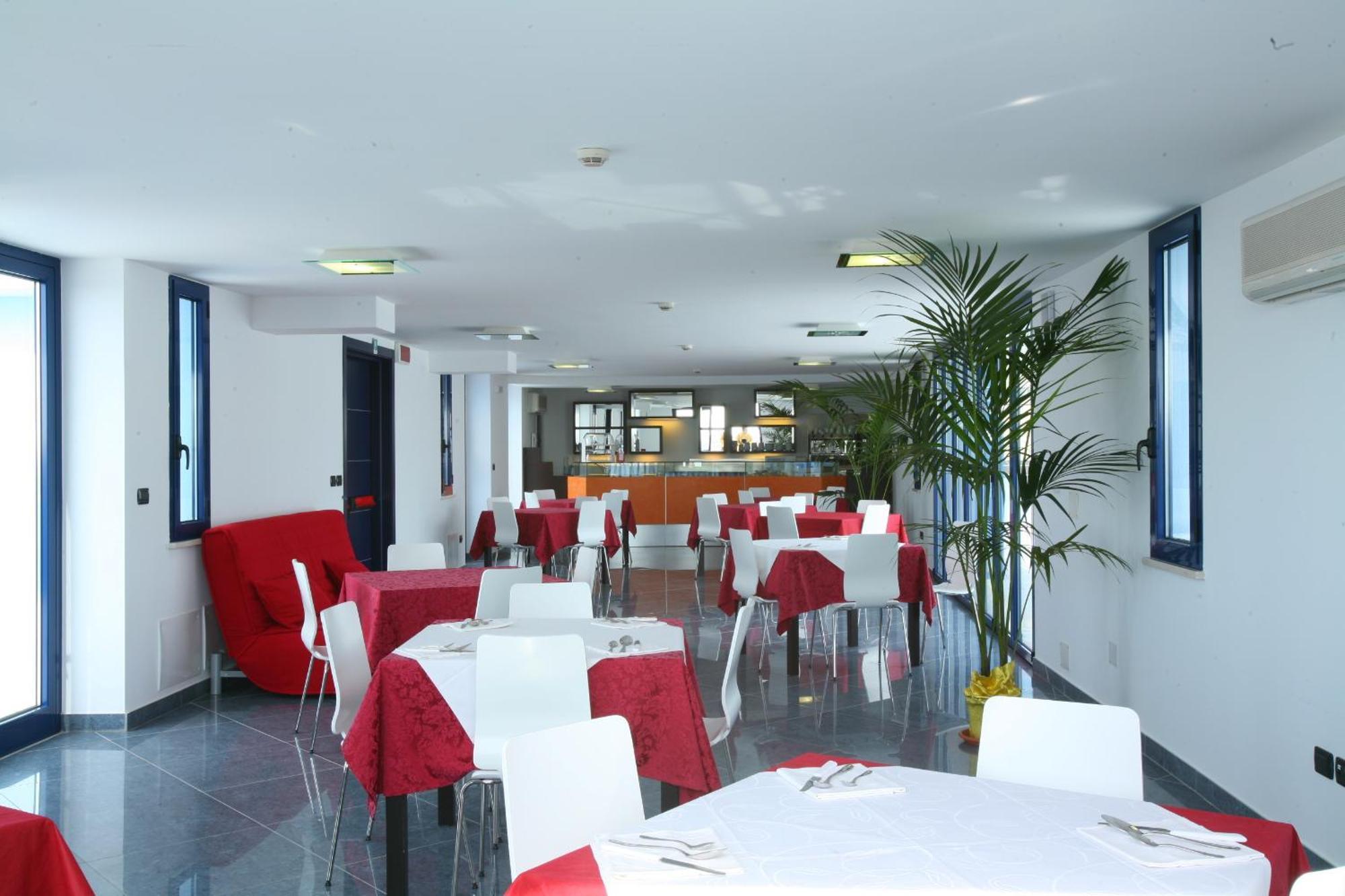 Blu Residence - Hotel Nel Salento Casarano Exterior photo